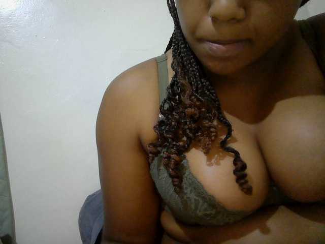 queenT live cam on BongaCams