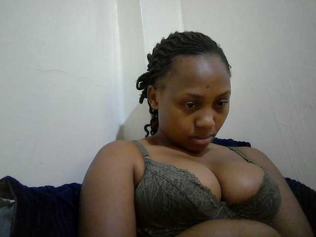 queenT live cam on BongaCams