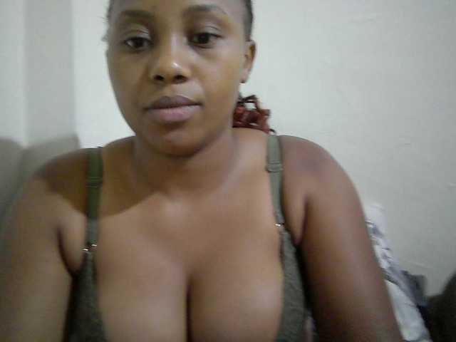 queenT live cam on BongaCams
