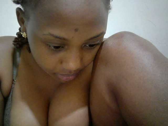 queenT live cam on BongaCams