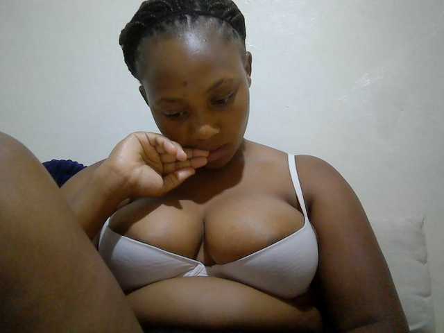 queenT live cam on BongaCams