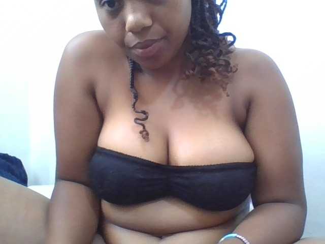 queenT live cam on BongaCams