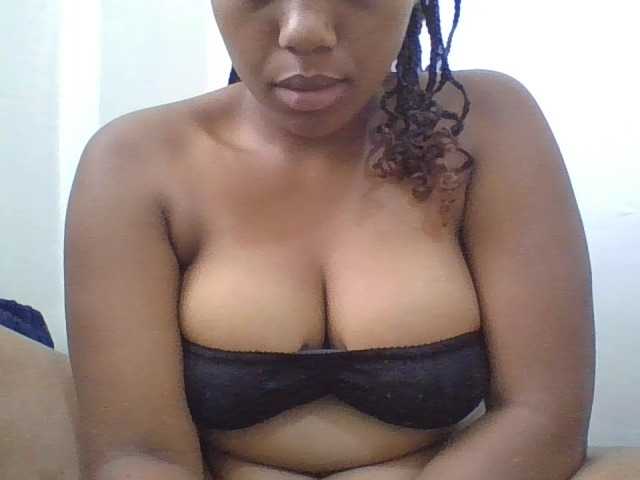 queenT live cam on BongaCams