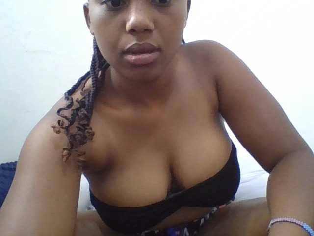 queenT live cam on BongaCams