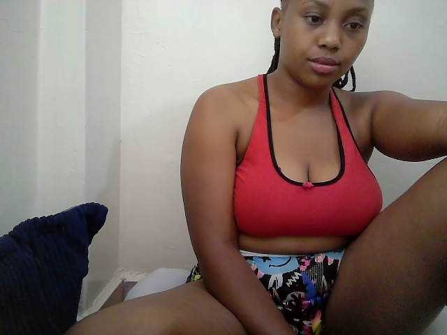 queenT live cam on BongaCams