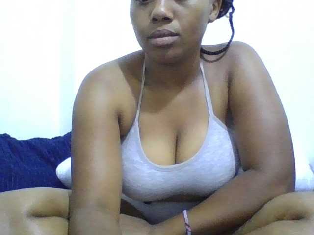 queenT live cam on BongaCams