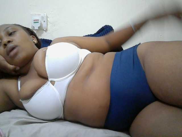 queenT live cam on BongaCams