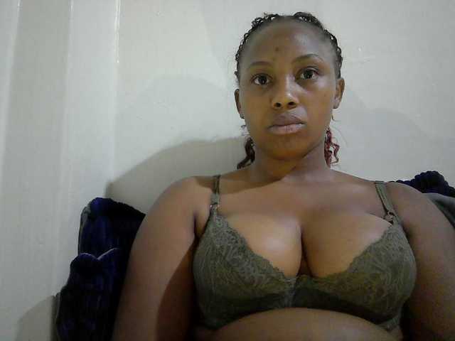 queenT live cam on BongaCams