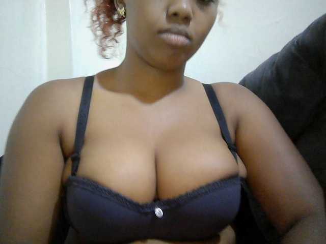 queenT live cam on BongaCams