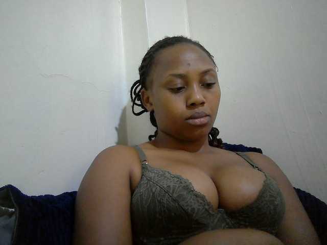 queenT live cam on BongaCams