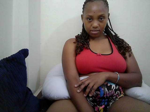 queenT live cam on BongaCams