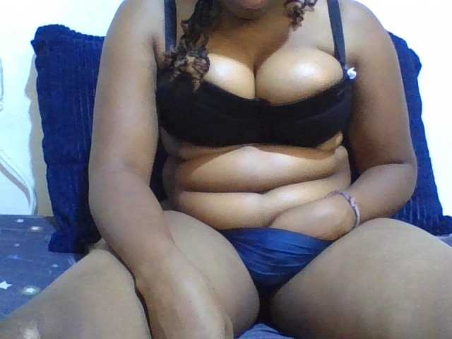 queenT live cam on BongaCams