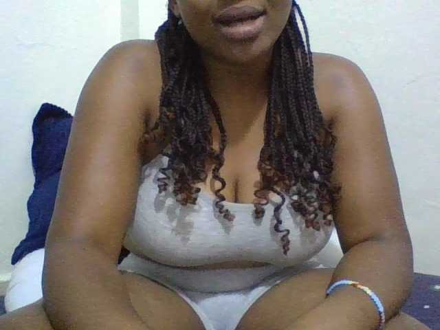 queenT live cam on BongaCams