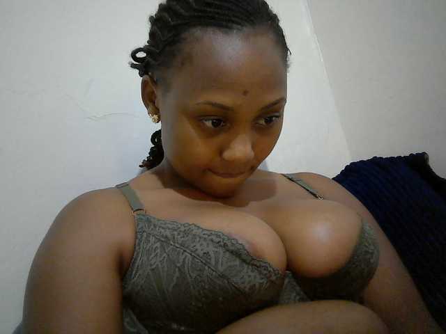 queenT live cam on BongaCams