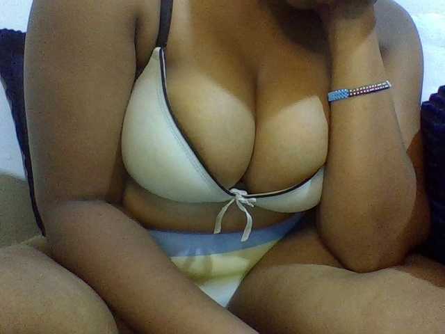 queenT live cam on BongaCams