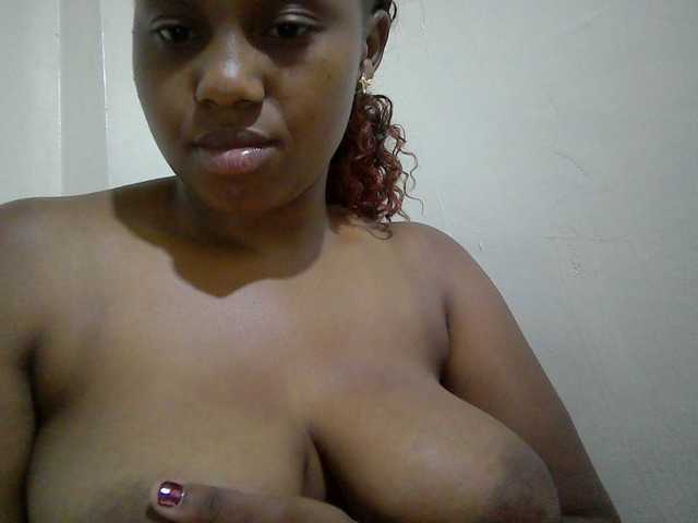 queenT live cam on BongaCams