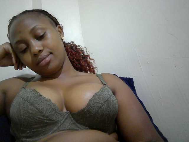 queenT live cam on BongaCams