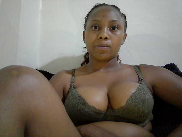 queenT live cam on BongaCams