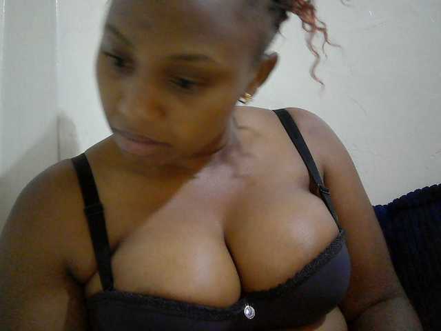 queenT live cam on BongaCams