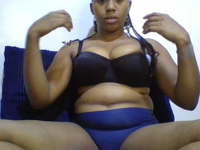queenT live cam on BongaCams