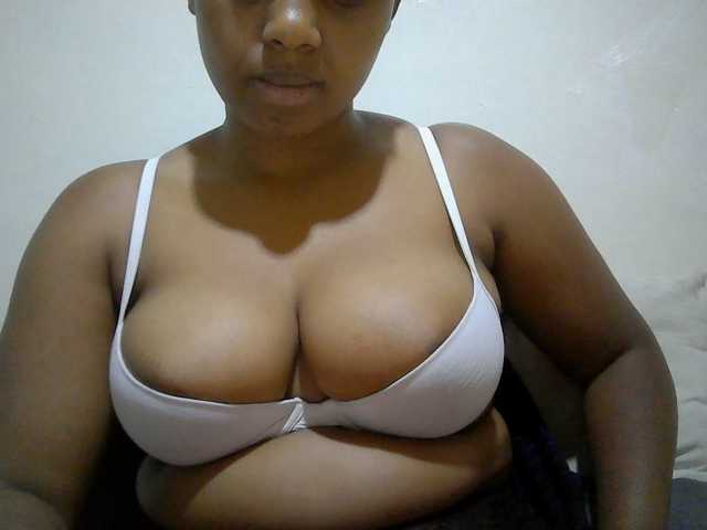 queenT live cam on BongaCams