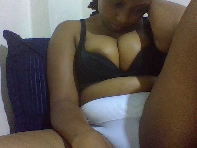 queenT live cam on BongaCams