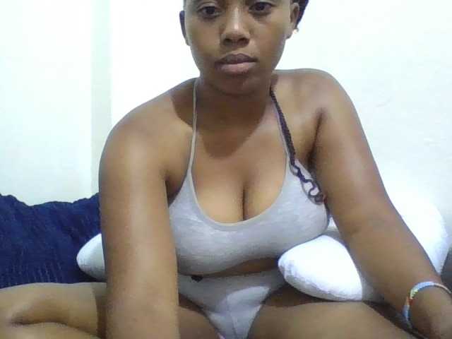 queenT live cam on BongaCams