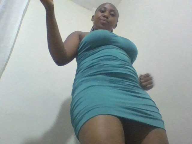 queenT live cam on BongaCams