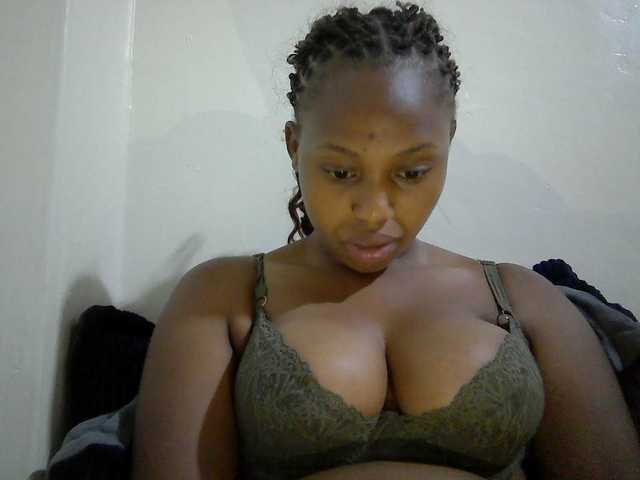 queenT live cam on BongaCams