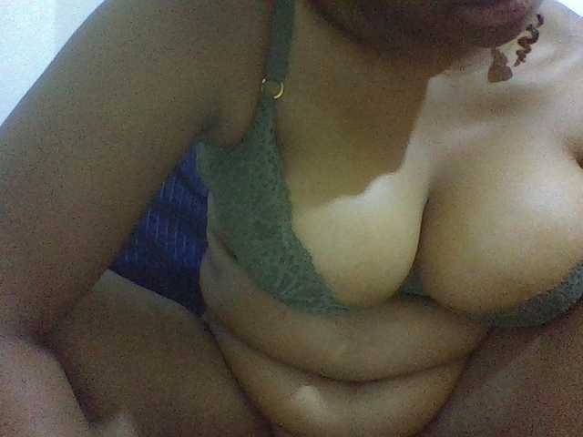 queenT live cam on BongaCams