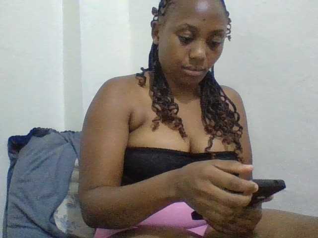 queenT live cam on BongaCams