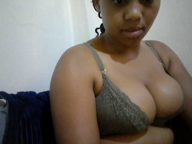 queenT live cam on BongaCams