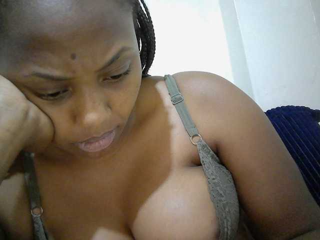 queenT live cam on BongaCams