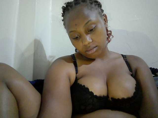 queenT live cam on BongaCams