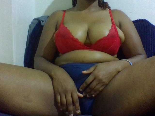 queenT live cam on BongaCams