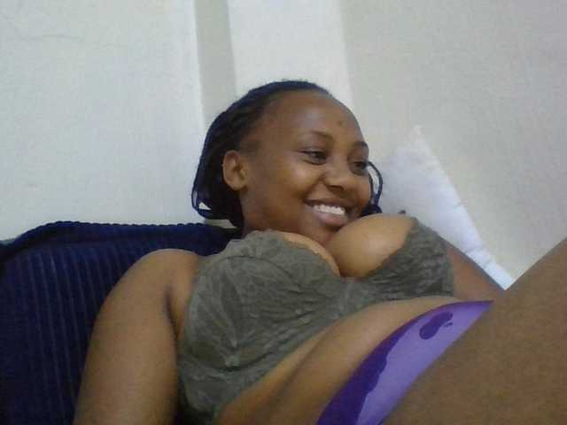 queenT live cam on BongaCams