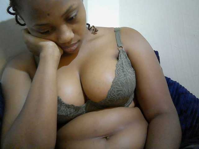 queenT live cam on BongaCams