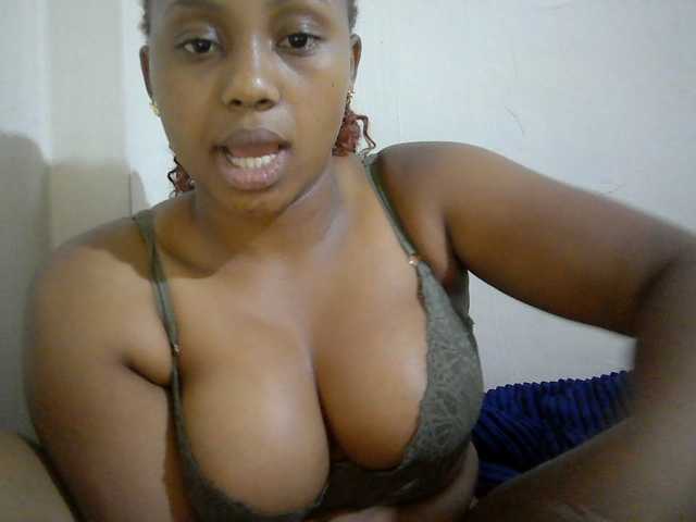 queenT live cam on BongaCams