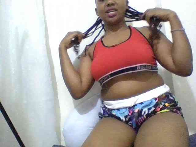 queenT Live Webcam on BongaCams
