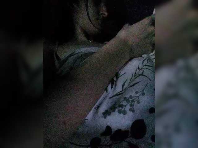 Seksownaczarnulka358 live cam preview