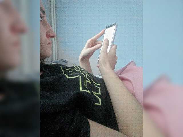 Seksownaczarnulka live cam preview