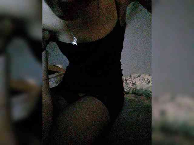 Seksownaczarnulka webcam