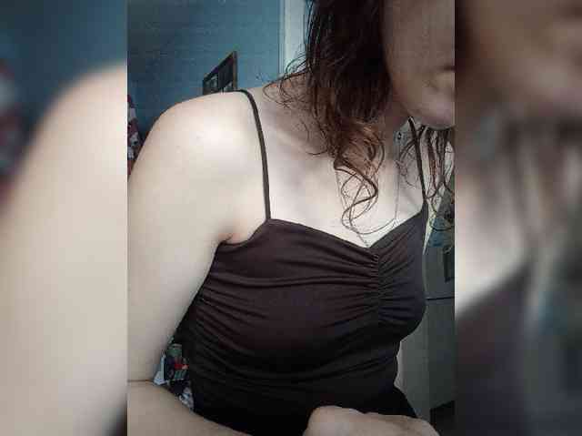 Seksownaczarnulka webcam