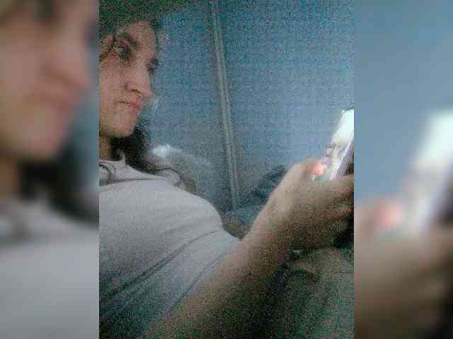 Seksownaczarnulka webcam