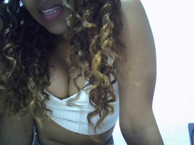 Camgirl Aryah sur Bongacams