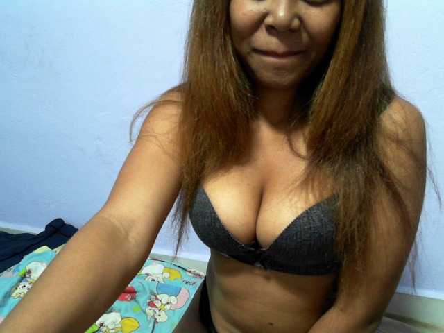 Aryah live cam on BongaCams