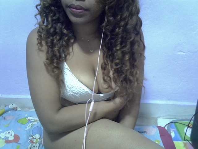 Aryah live cam on BongaCams