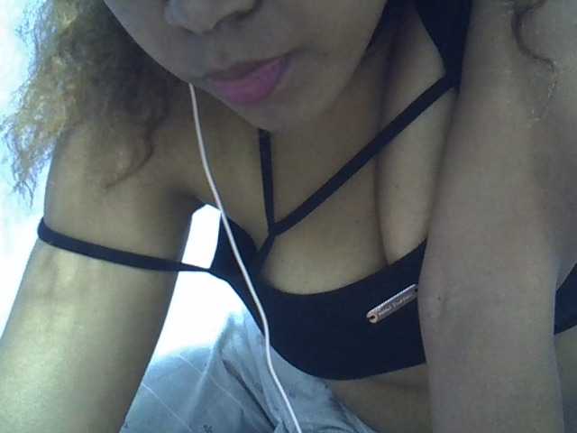 Camgirl Aryah sur Bongacams