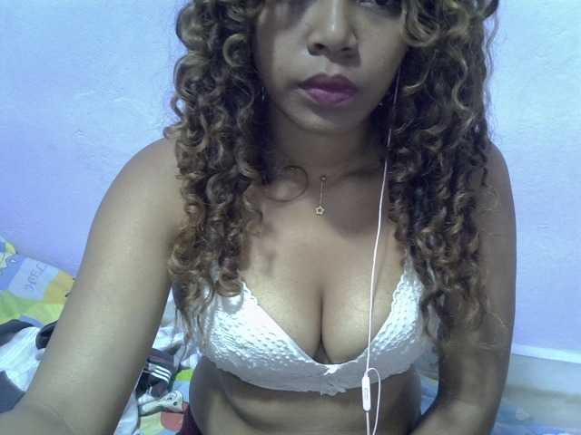 Aryah live cam on BongaCams