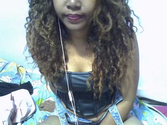 Camgirl Aryah sur Bongacams